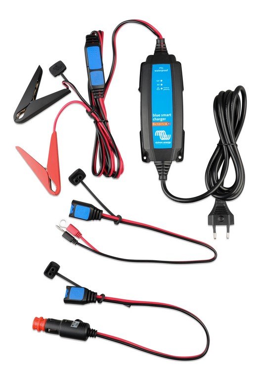 Blue Smart IP65 Charger 6V/12V-1.1 230V CEE 7/16 Image