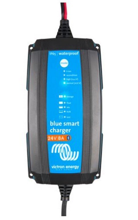 Victron Blue Smart IP65 acculader 24/8(1) 120V NEMA 1-15P Image