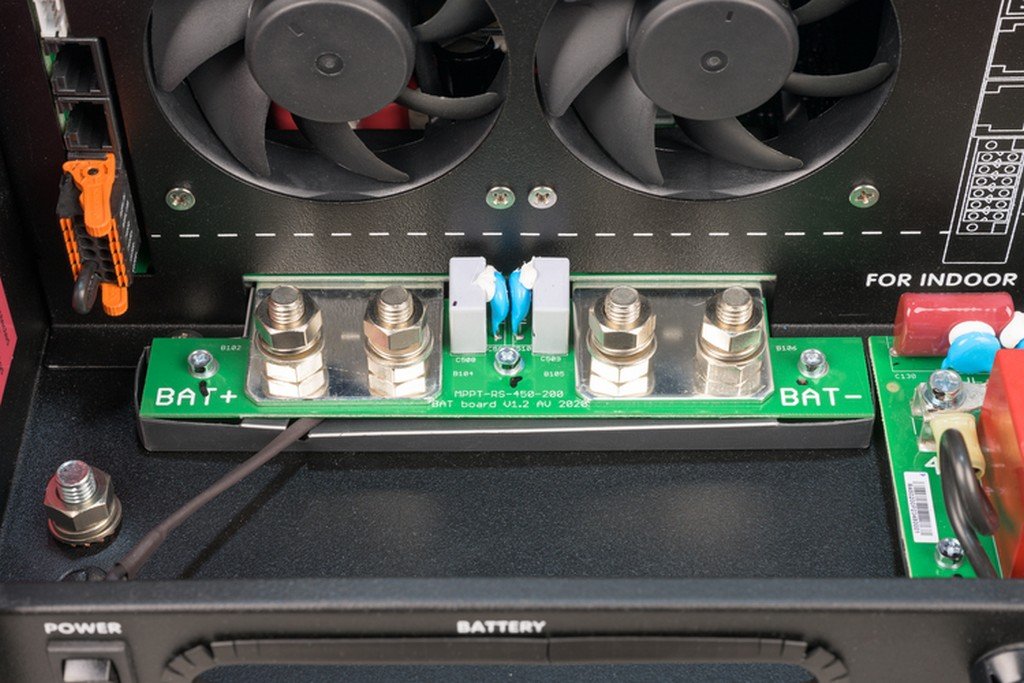 SmartSolar MPPT RS 450/200-MC4 Image